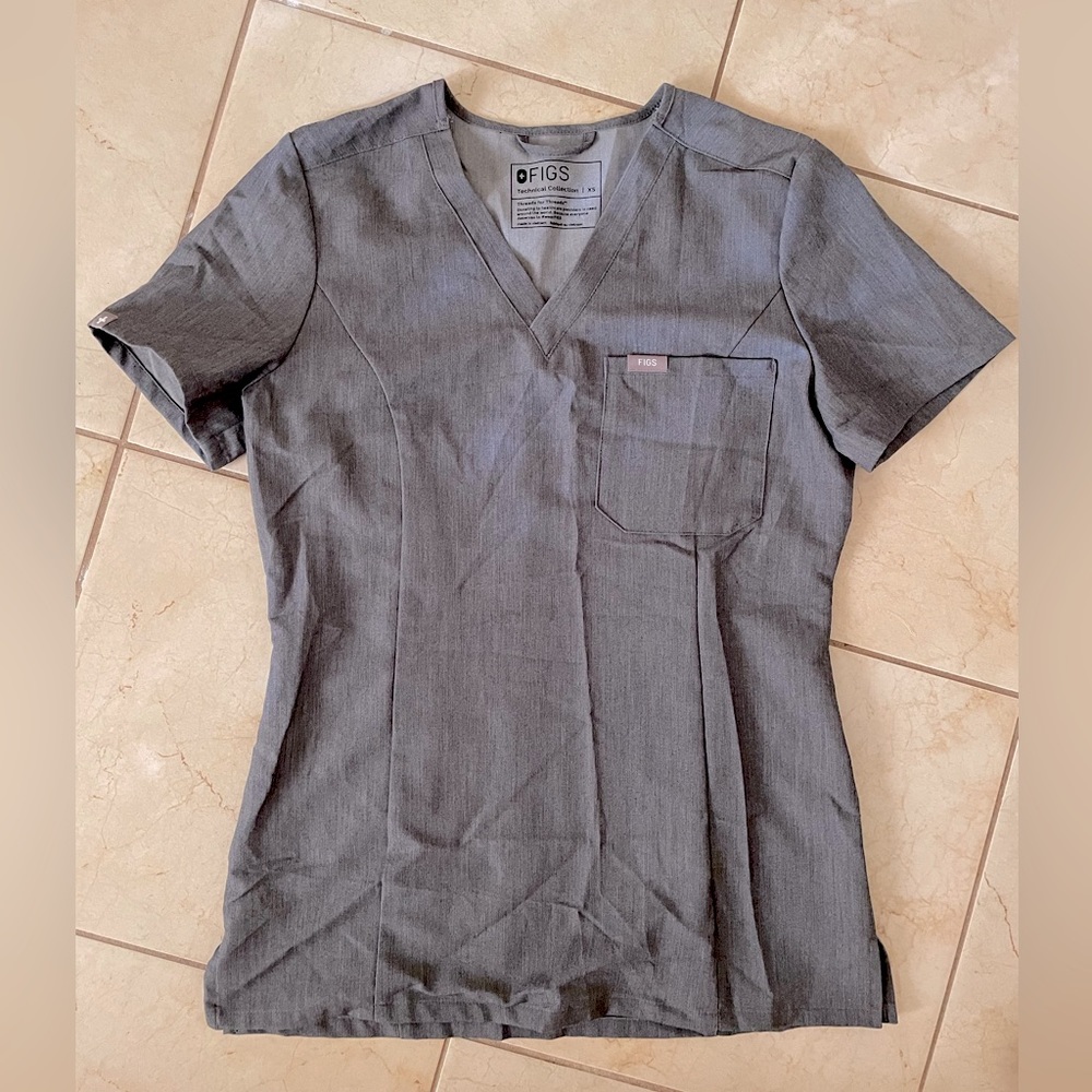 Figs Graphite One Pocket Scrub Top